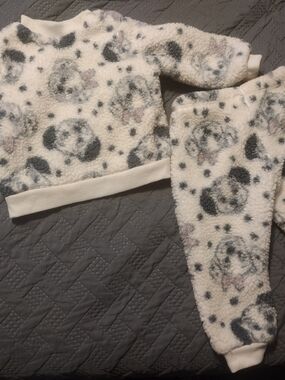 Cozy Cream Sherpa Baby Sweatshirt & Joggers Set with Spot/Dalmatian Dog Print
